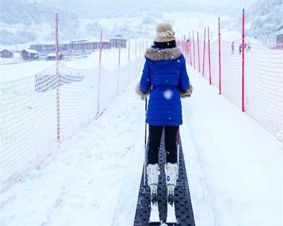 滑雪場(chǎng)策劃要考慮其空間面積，山勢(shì)山型